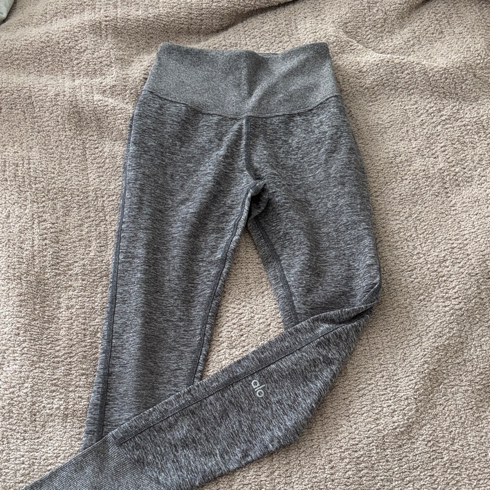 Alo Leggings